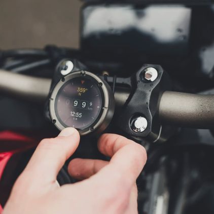 Beeline Moto II Gunmetal Grey - Metal Navigation System - Chromeburner