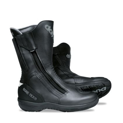 Daytona touring star gtx deals vs road star gtx